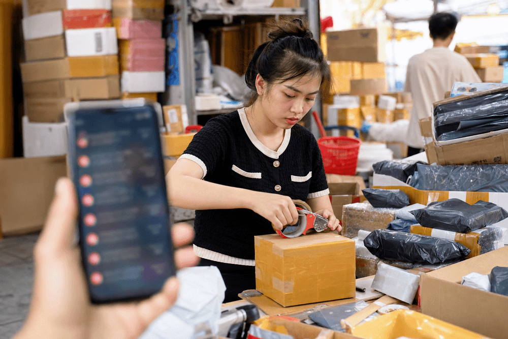 Bán hàng trên sàn thương mại điện tử với nhiều đơn hàng