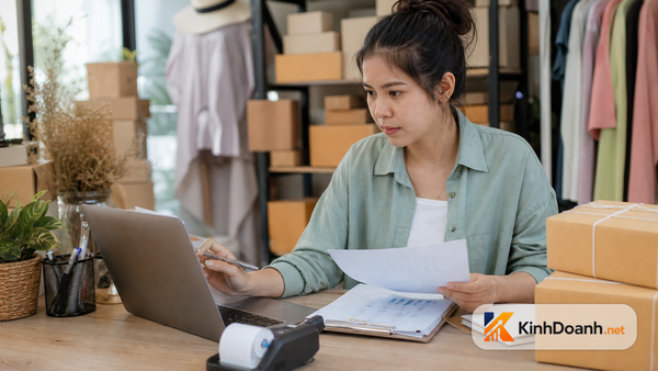 Bán hàng online 2026: checklist thuế, hóa đơn và sổ sách cho shop nhỏ
